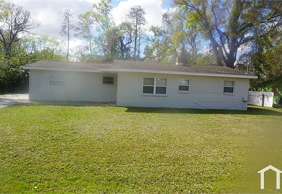 3rd image of 5014 Garden Ln