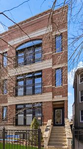 (Undisclosed Address), Chicago, IL, 60618