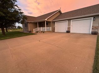 810 Robin St, Minneapolis, KS 67467