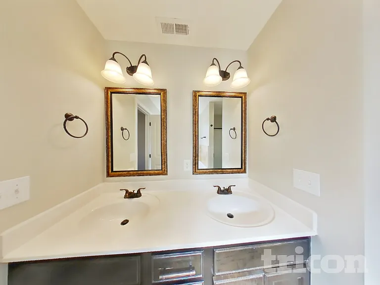3657 Fox Tail Dr — Photo 8