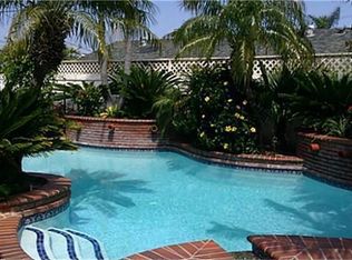19562 Helena Cir, Huntington Beach, CA 92646