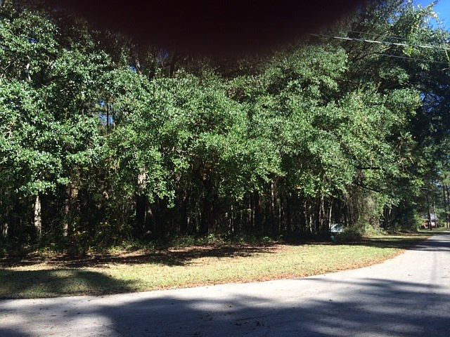 1st image of 217 Country Club Dr