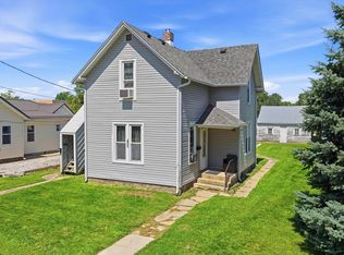 320 W 15th St, Auburn, IN 46706