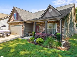 723 Grays Harbor Ct, Boiling Springs, SC 29316