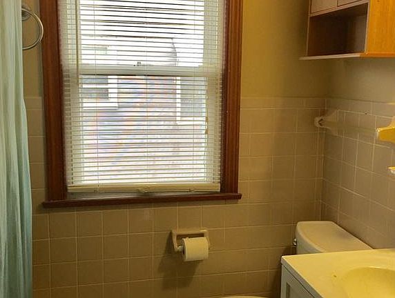 5th image of 413 N Osborn Ave