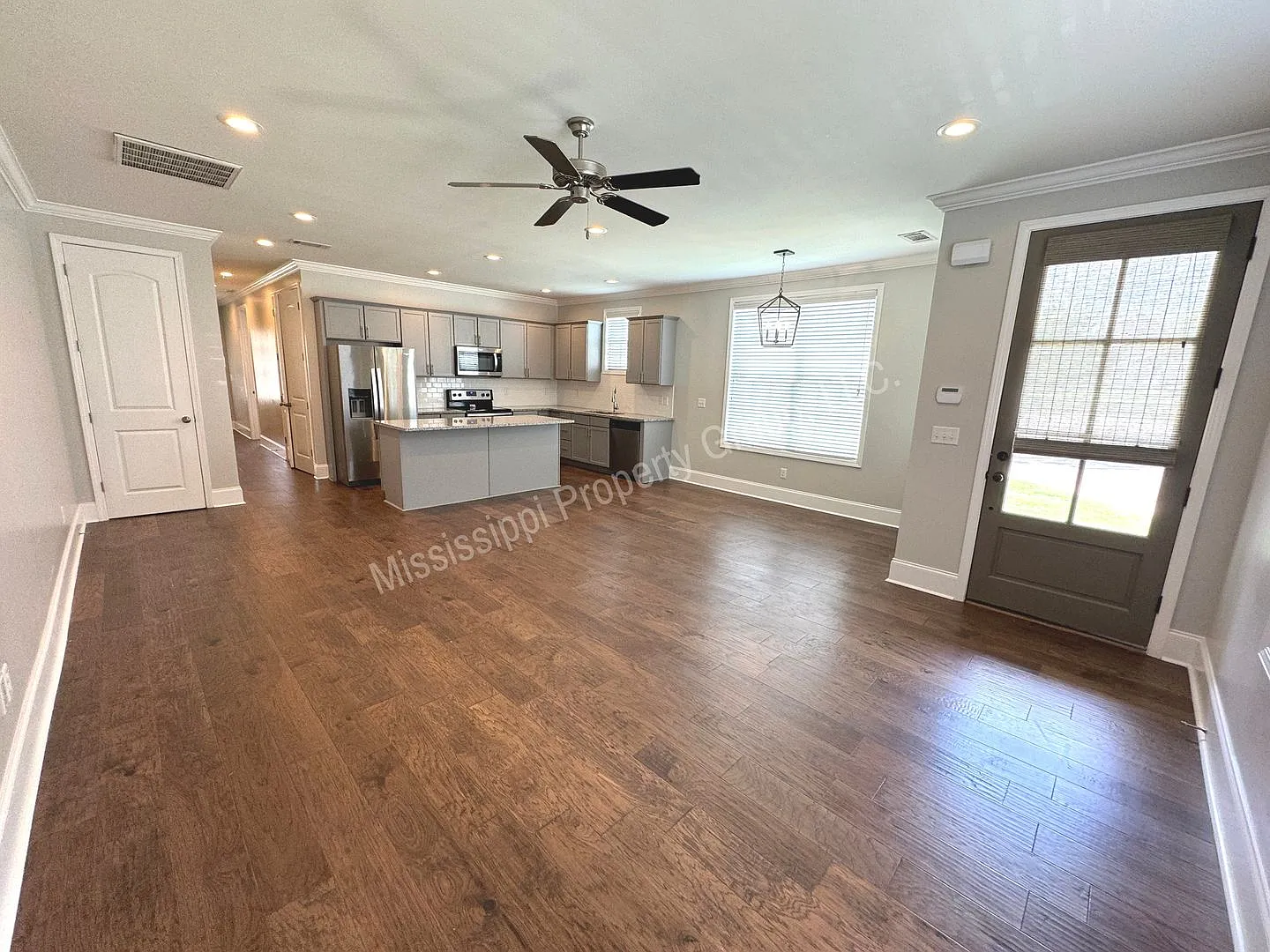 3BR/3.5BA For Rent — Photo 3