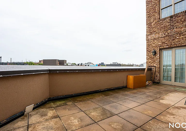 1355 Myrtle Ave #4R — Photo 10