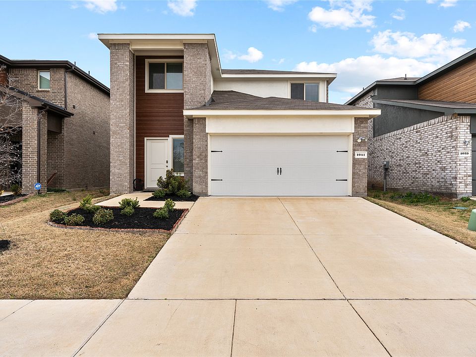 1st image of 1041 Old Oaks Dr