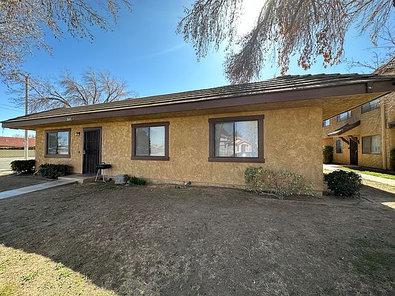 2nd image of 860 E Avenue J12