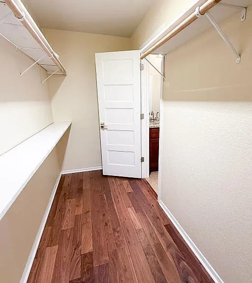 220 Hansford St — Photo 23