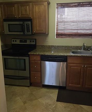 2nd image of 6622 Fleur De Lis Dr