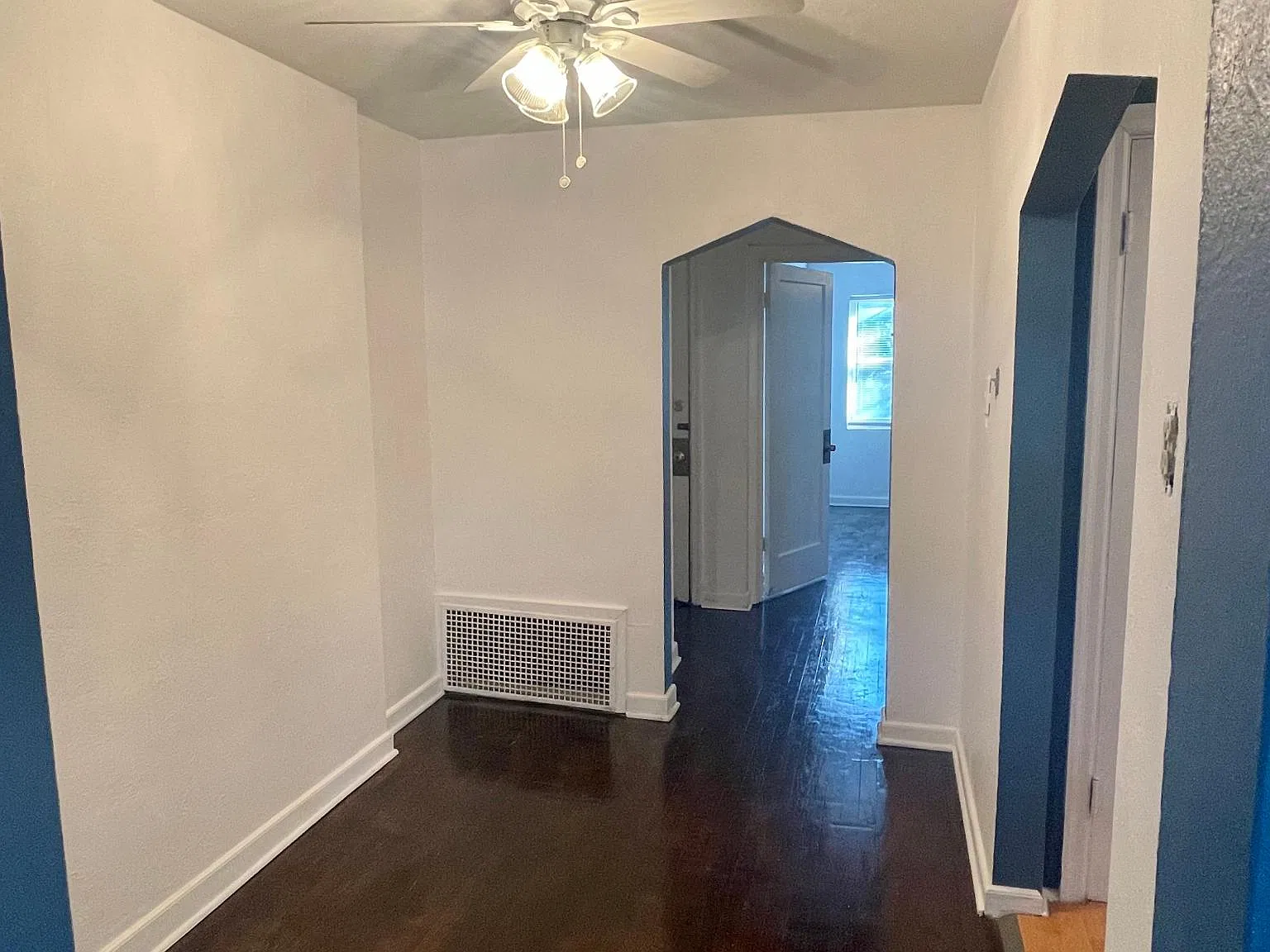 5418 Chippewa St — Photo 2