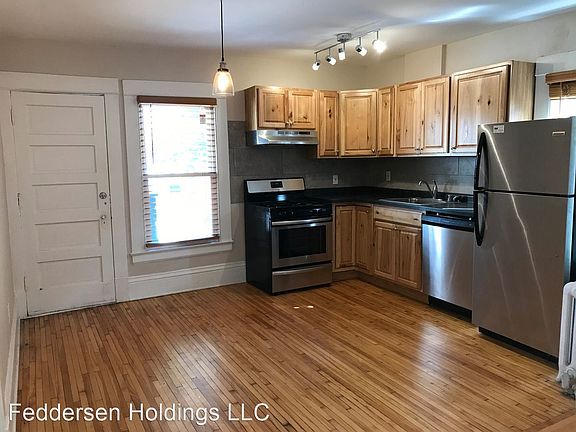 2nd image of 2201 Aldrich Ave S APT 8