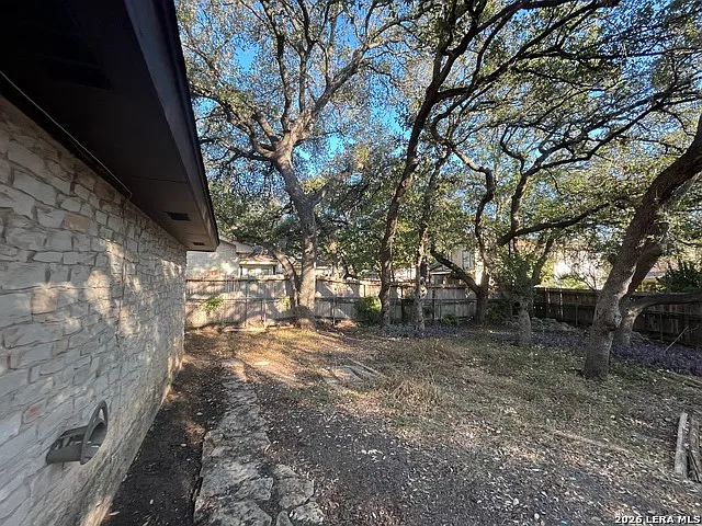 4526 Maybrook Woods — Photo 33