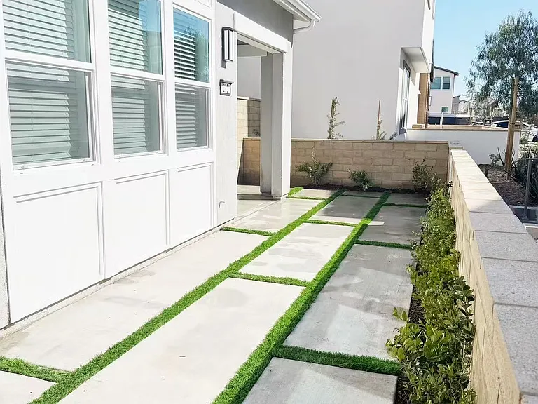 212 Yerba — Photo 9