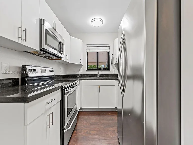 16321 SW 96th Ave — Photo 15