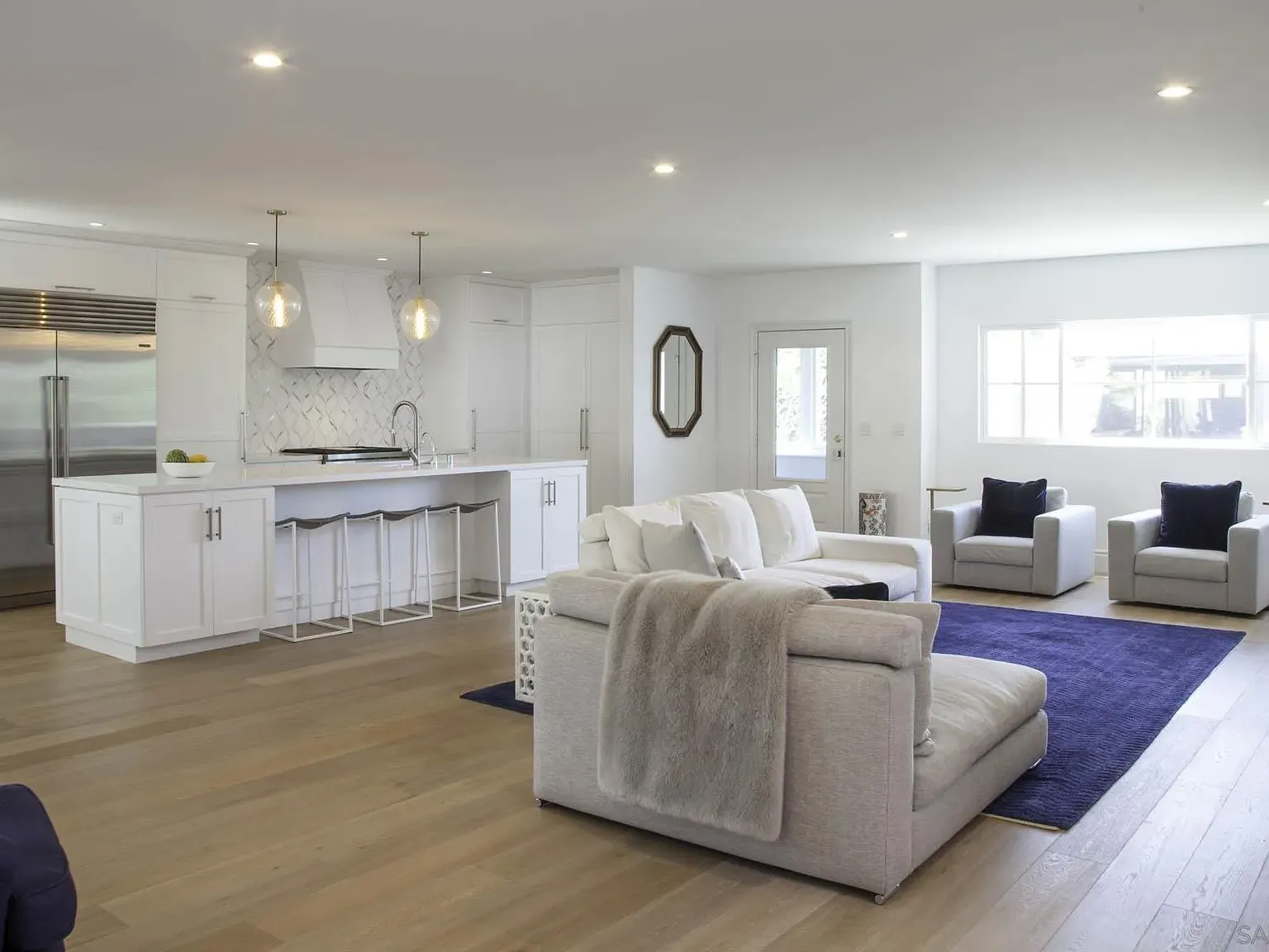 4 bed, 3.0 bath, 3200 sqft, $20,000 — Photo 2