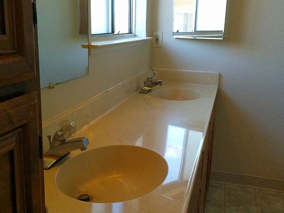 Ensuite (Master Bathroom) with Double Vanity