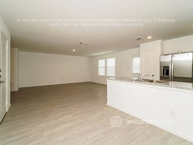 222 Hollywood Dr — Photo 9