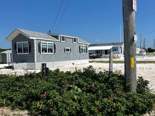 109 E Beach Rd, Westport, MA 02790