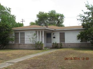 1009 E Polk Ave, Victoria, TX 77901