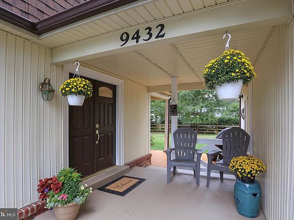 3rd image of 9432 Copenhaver Dr