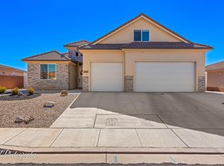 498 E Todd Pl, Washington, UT 84780