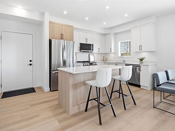 2nd image of 7043 Central Saanich Rd #201