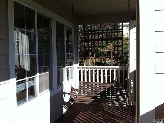 2nd image of 122 Village Oaks Ct