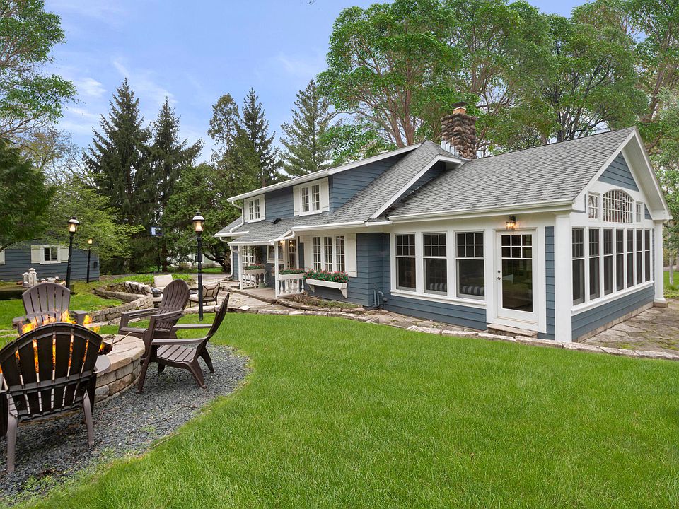 877 Sauganash Dr, Fontana, WI 53125 Zillow