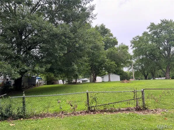 1st St, Cottage Hills, IL 62018