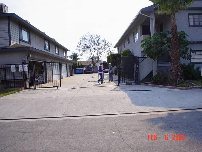 2nd image of 10500 Imperial Hwy