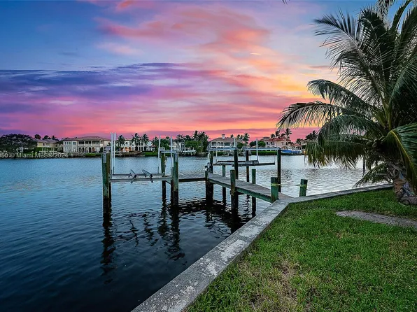 9175 SE Cove Point St, Jupiter, FL 33469
