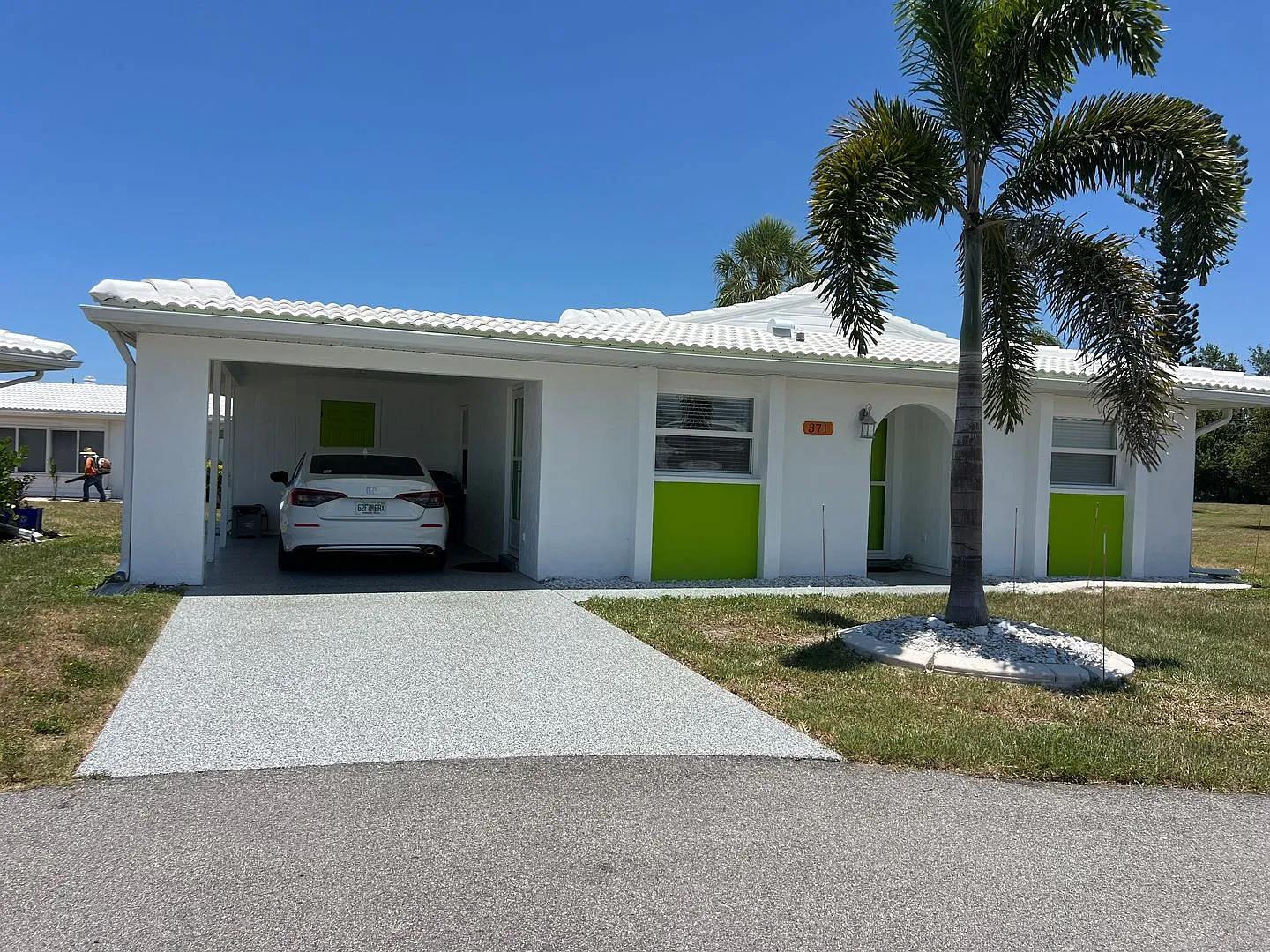 2BR/2BA Single Family Detached Villa — Photo 1