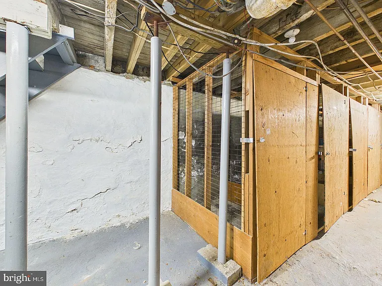 143 N 21st St #1R — Photo 16
