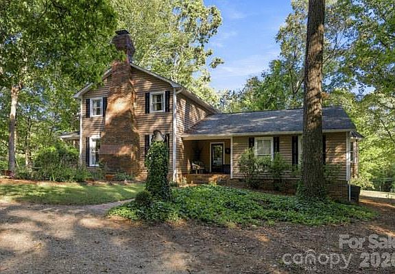 3rd image of 2840 Sparrow Springs Rd