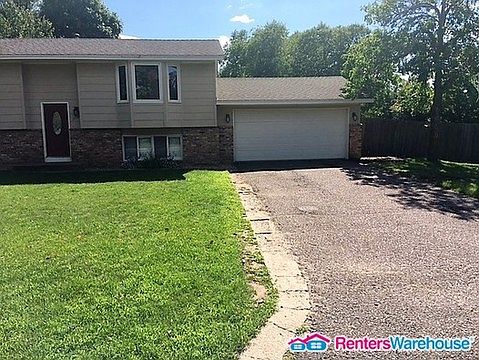 1st image of 11249 Hampshire Ct E