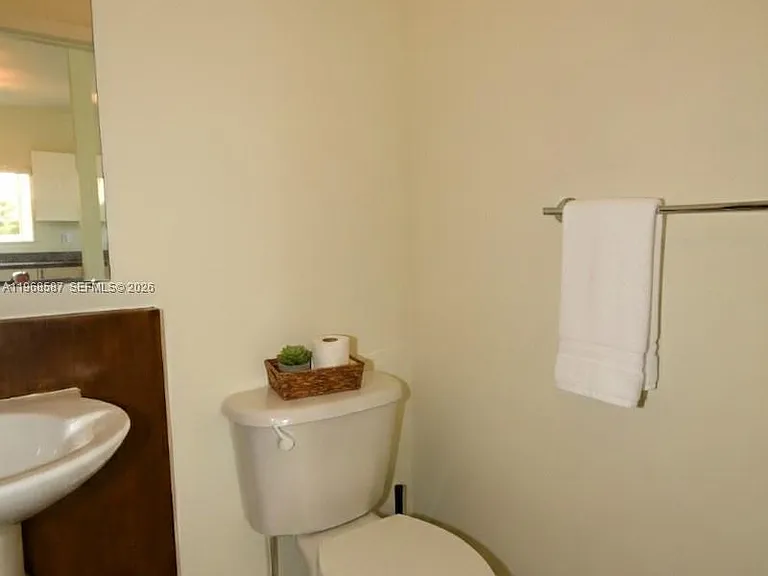 2780 SW 33rd Ave — Photo 25