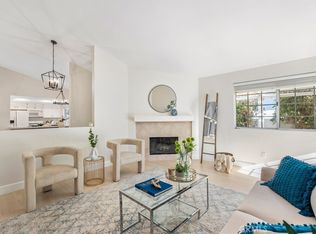 43791 Calle Las Brisas W, Palm Desert, CA 92211