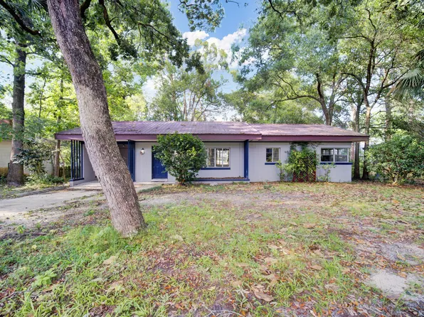 262 Edge Ave, Valparaiso, FL 32580