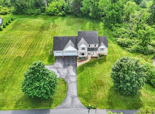 96 Gunhart Rd, Mohnton, PA 19540