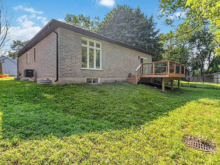 775 Verulam St — Photo 32