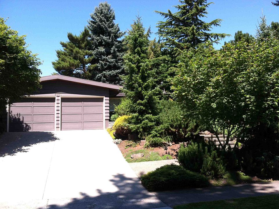 2nd image of 6540 NE Windermere Rd