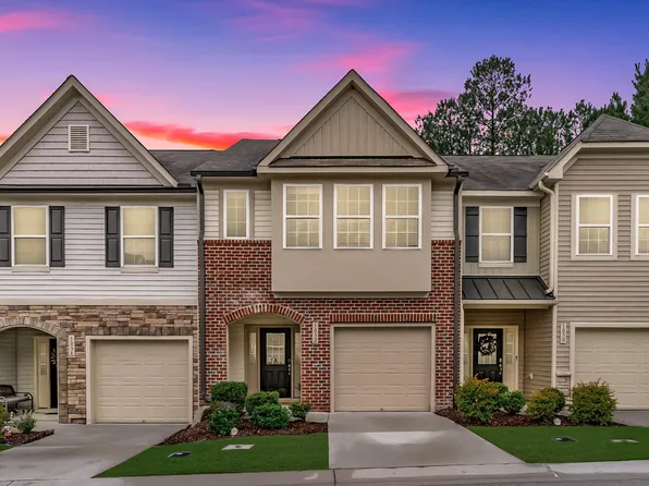 1032 Amber Shadow Dr, Durham, NC 27703