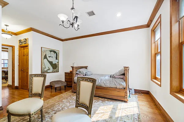 Rented by Avi Nash Associates | media 2