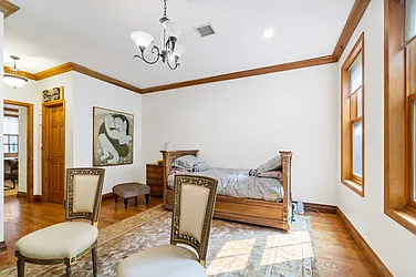 Rented by Avi Nash Associates