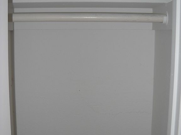 3rd image of 1524 W Mercer Ln APT 1