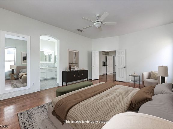 4th image of 10 Castle Creek Ct