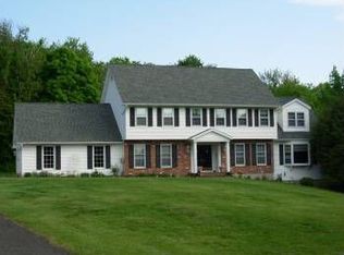 14 Sunswept Dr, New Fairfield, CT 06812