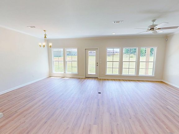 5th image of 203 Courtland Dr